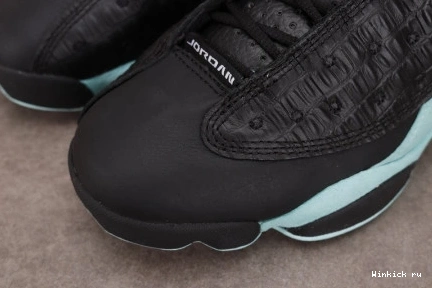 BLACK RETRO ISLAND GREEN 13 - JORDAN 1026